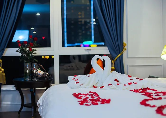 New Era Hotel & Villa