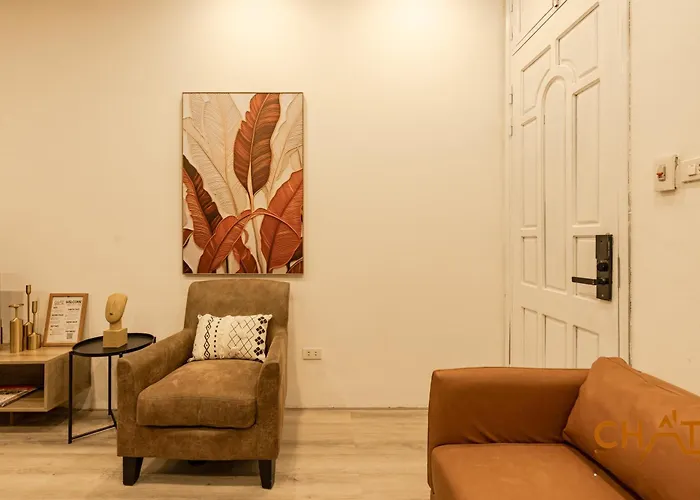 Homestay Chat-Self Check, Kitchen, Free Laundry
